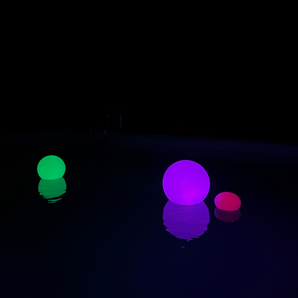 Sfera Led Ball luminosa decorativa da giardino 1W RGBW 40×39 cm IP67 a batteria 1 lampada Grande V-TAC - Foto 5