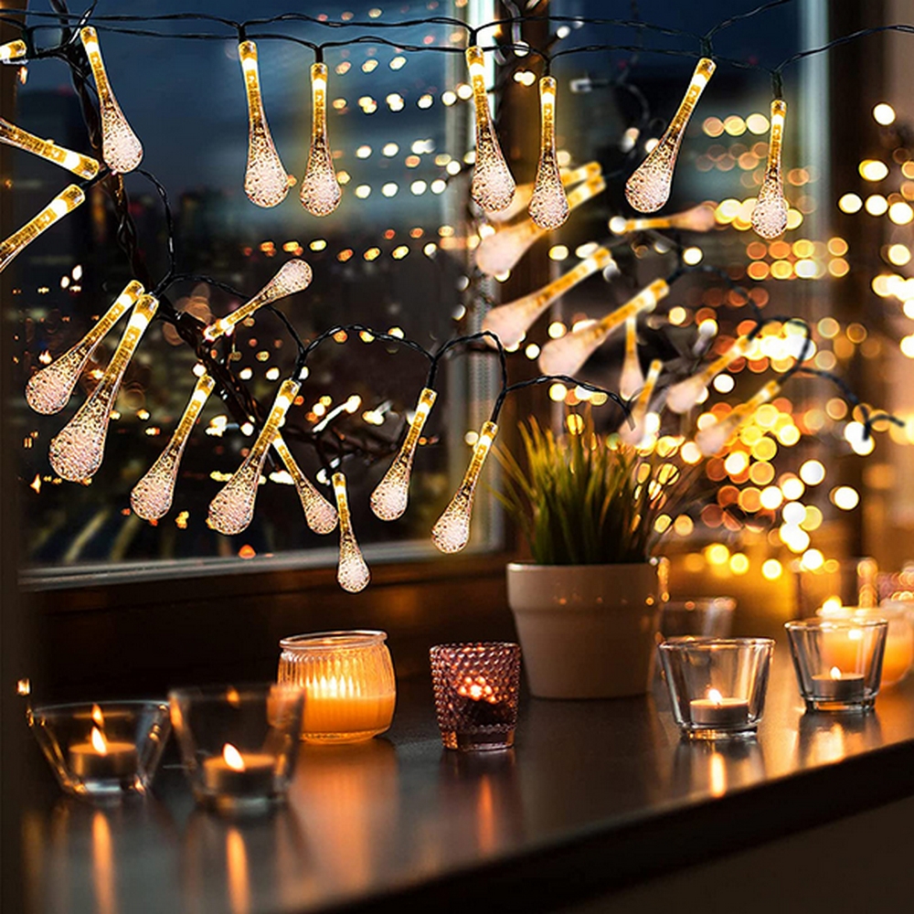 Catena decorata con 50 Gocce a Led Bianco Caldo 6 metri con pannello solare Wisdom - Foto 2
