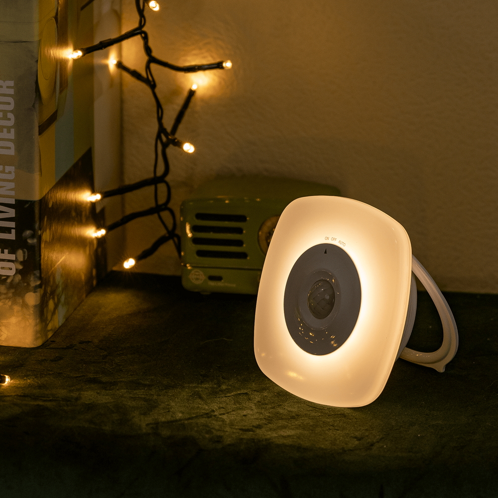 Lampada da notte a Led a batteria Bianco Caldo 3000K con sensore crepuscolare e di movimento Aigostar - Foto 5