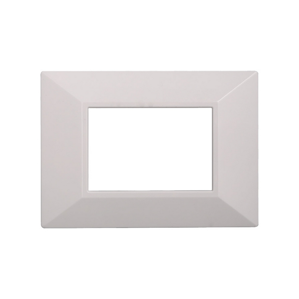 Foto principale Placca 3 moduli 503 in plastica bianca Piramide compatibile anche con BTicino Axolute