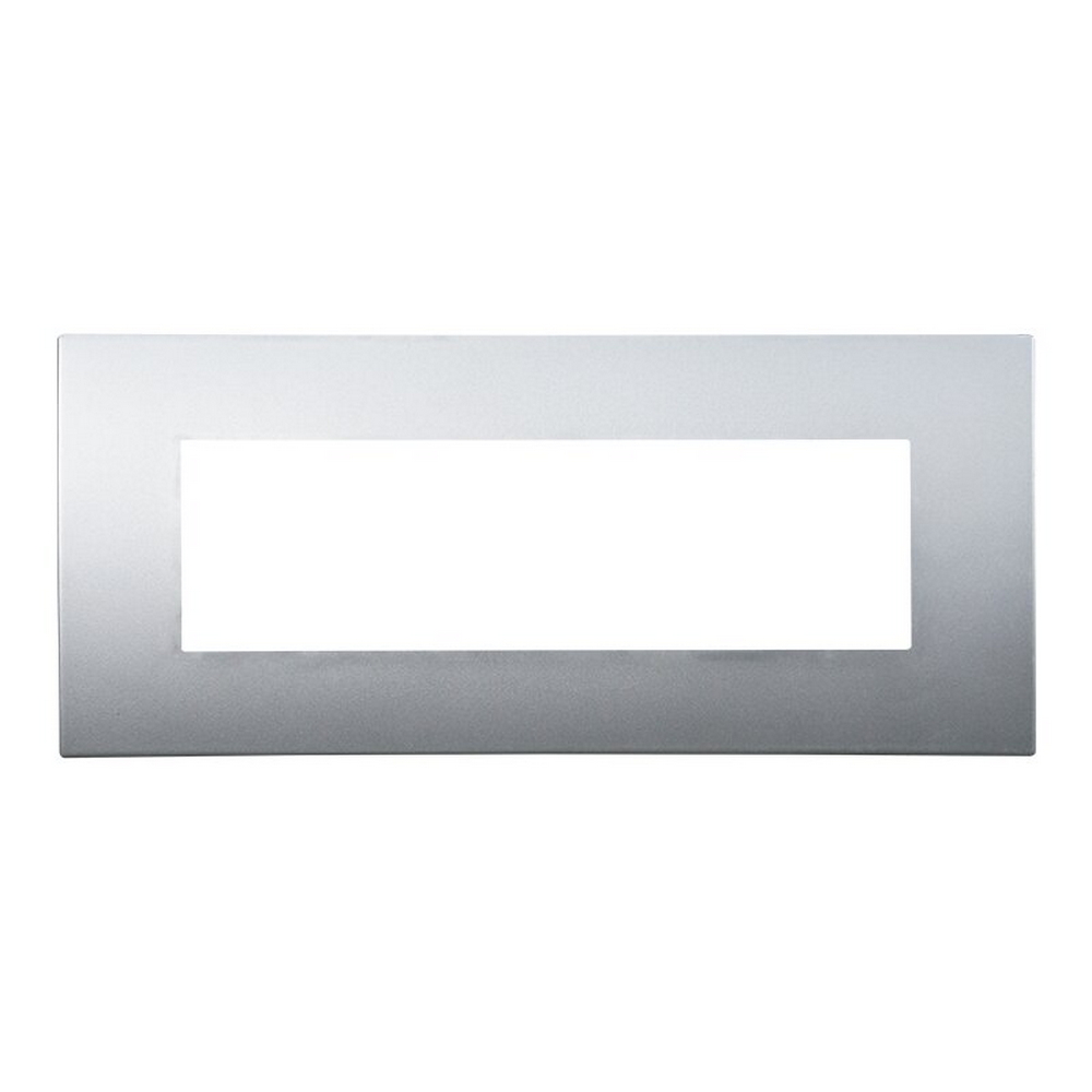 Foto principale Placca 7 moduli 507 in plastica argento compatibile anche con Vimar Arké