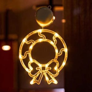 Foto principale Decorazione per finestre Ghirlanda natalizia luminosa Led a ciondolo con ventosa Bianco caldo a batteria Wisdom